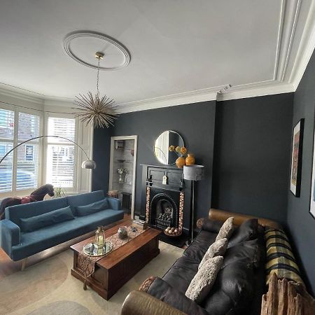 Traditional Apt Close To City Centre & Hampden Glasgow Exterior foto